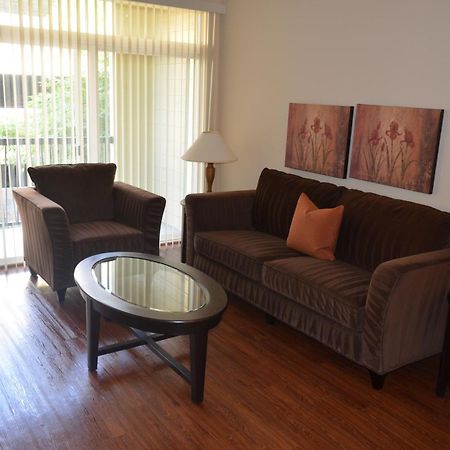 Domain At Citycentre Apartment Houston Room photo