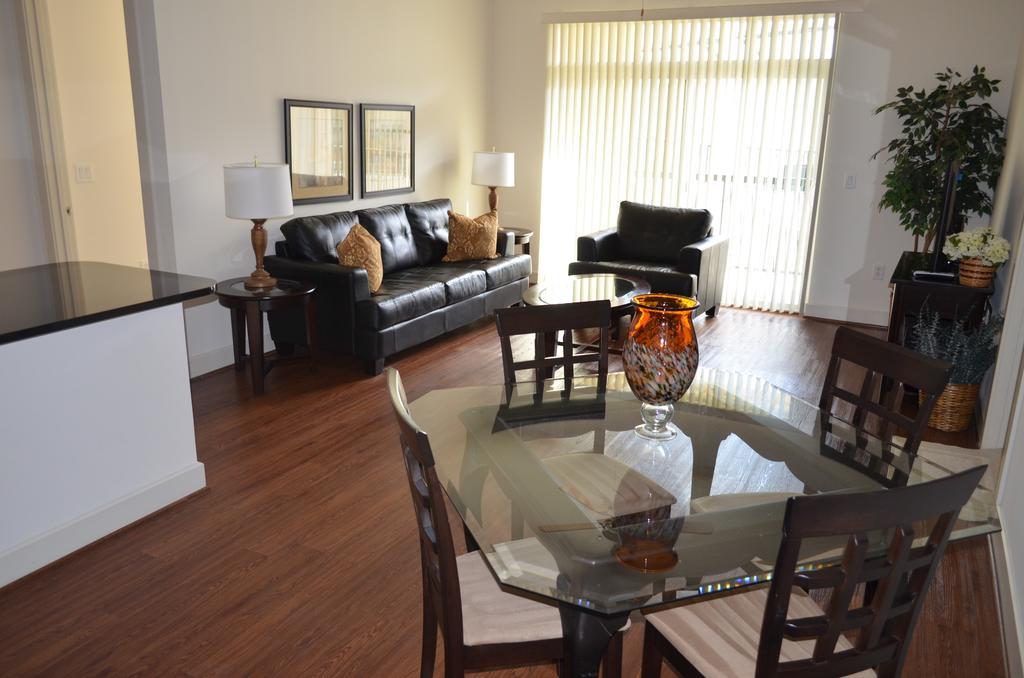 Domain At Citycentre Apartment Houston Exterior photo